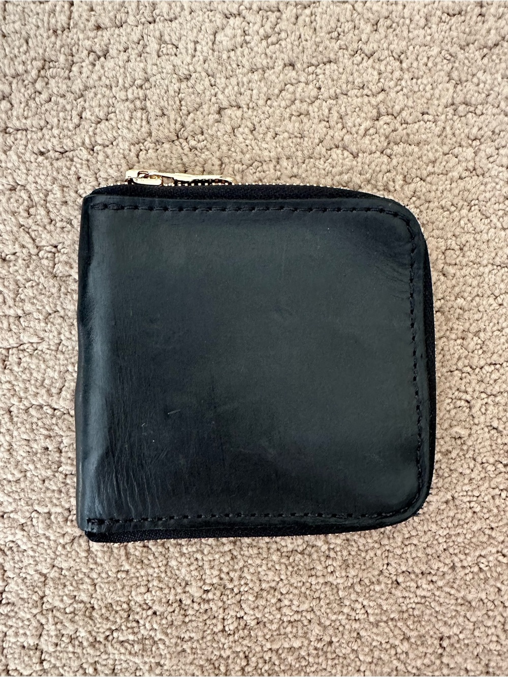 Compact Black Leather Zip Wallet for Women